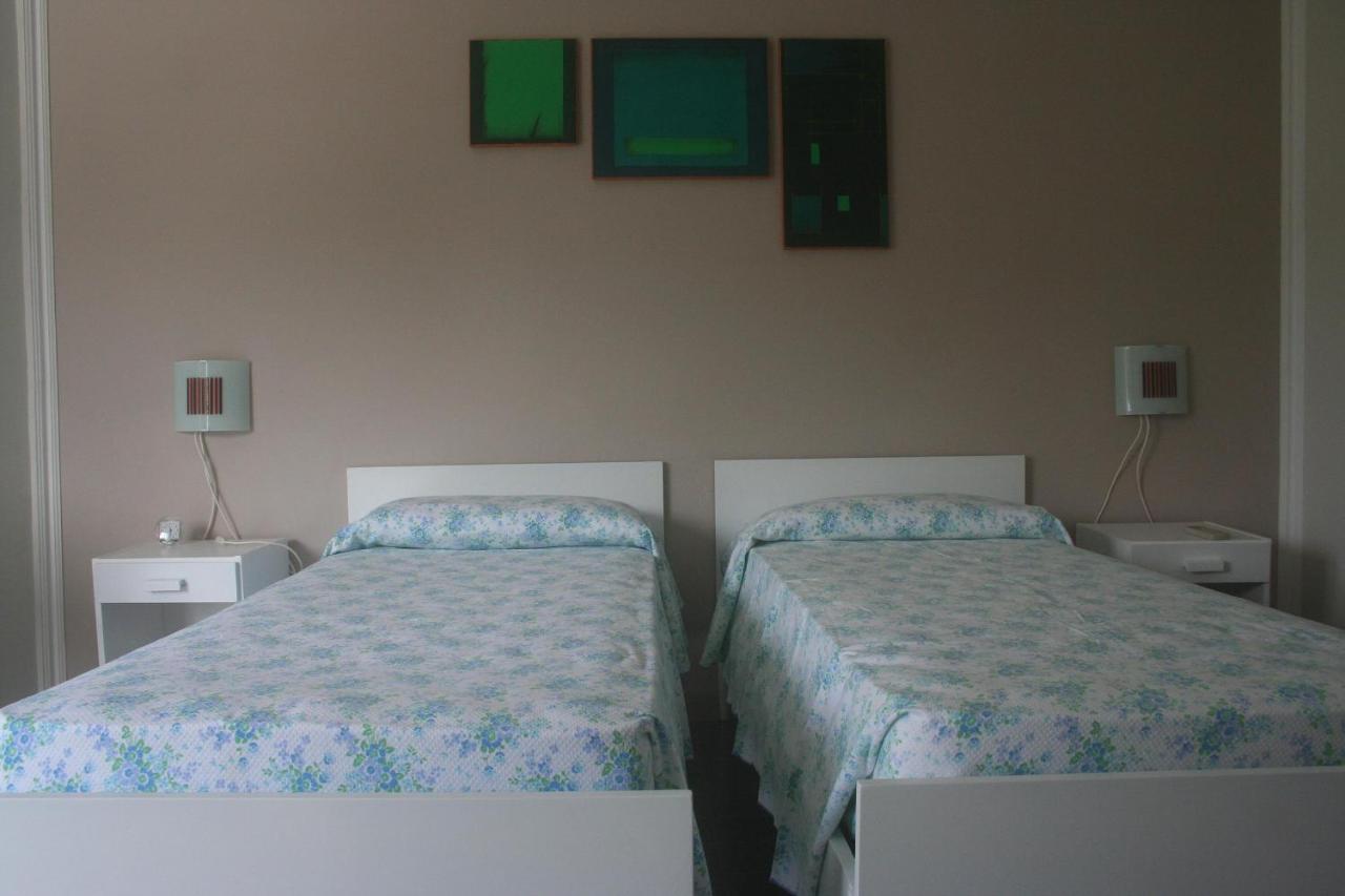 Hotel Anna Терачина Екстериор снимка